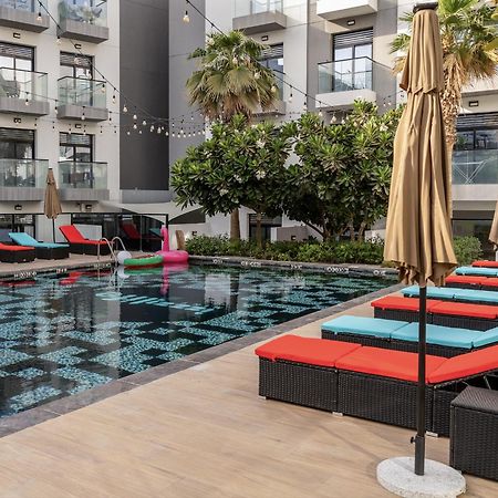 Izzzi Life Mint Aparthotel Dubai Ngoại thất bức ảnh