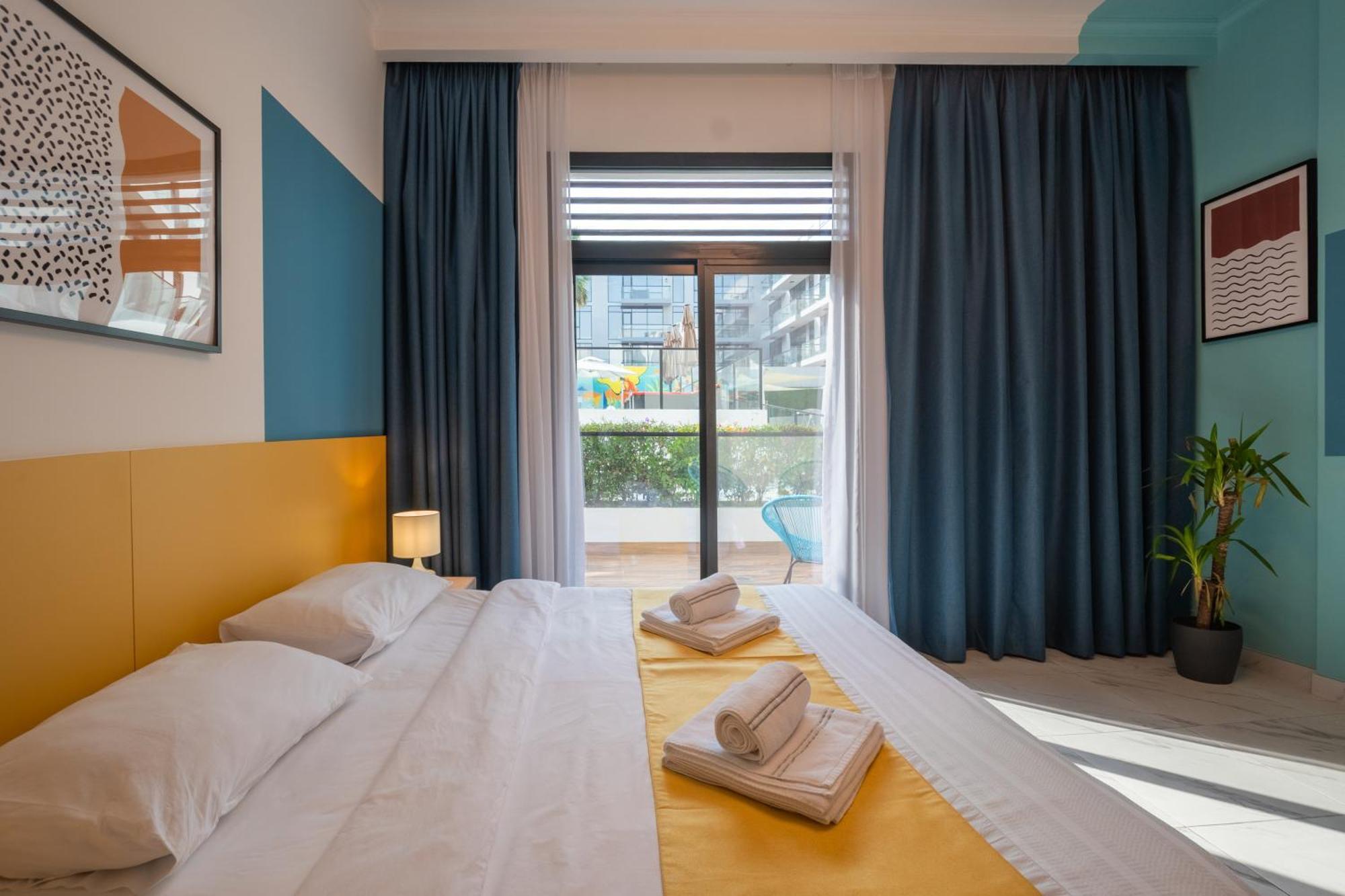Izzzi Life Mint Aparthotel Dubai Ngoại thất bức ảnh