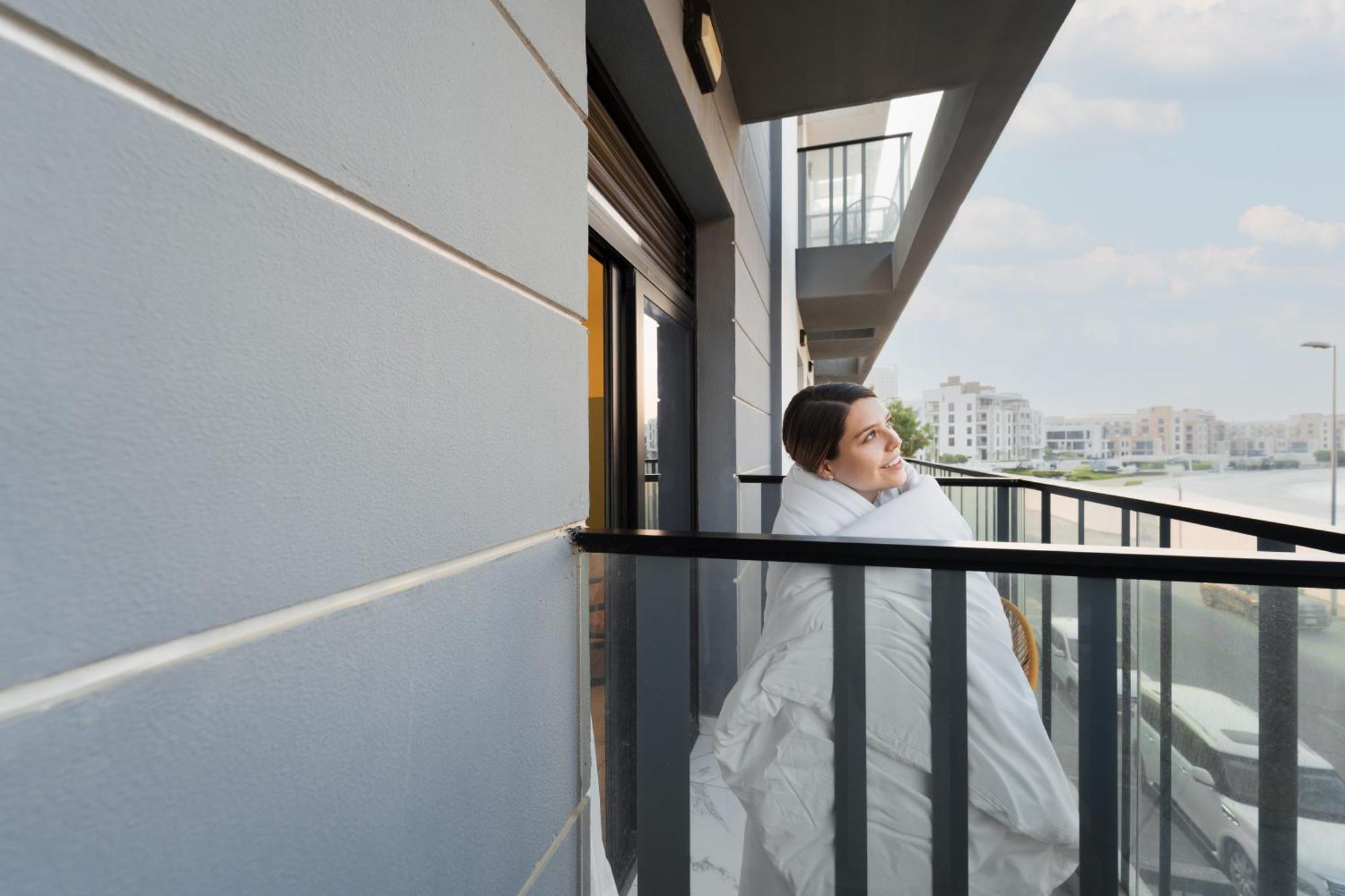 Izzzi Life Mint Aparthotel Dubai Ngoại thất bức ảnh