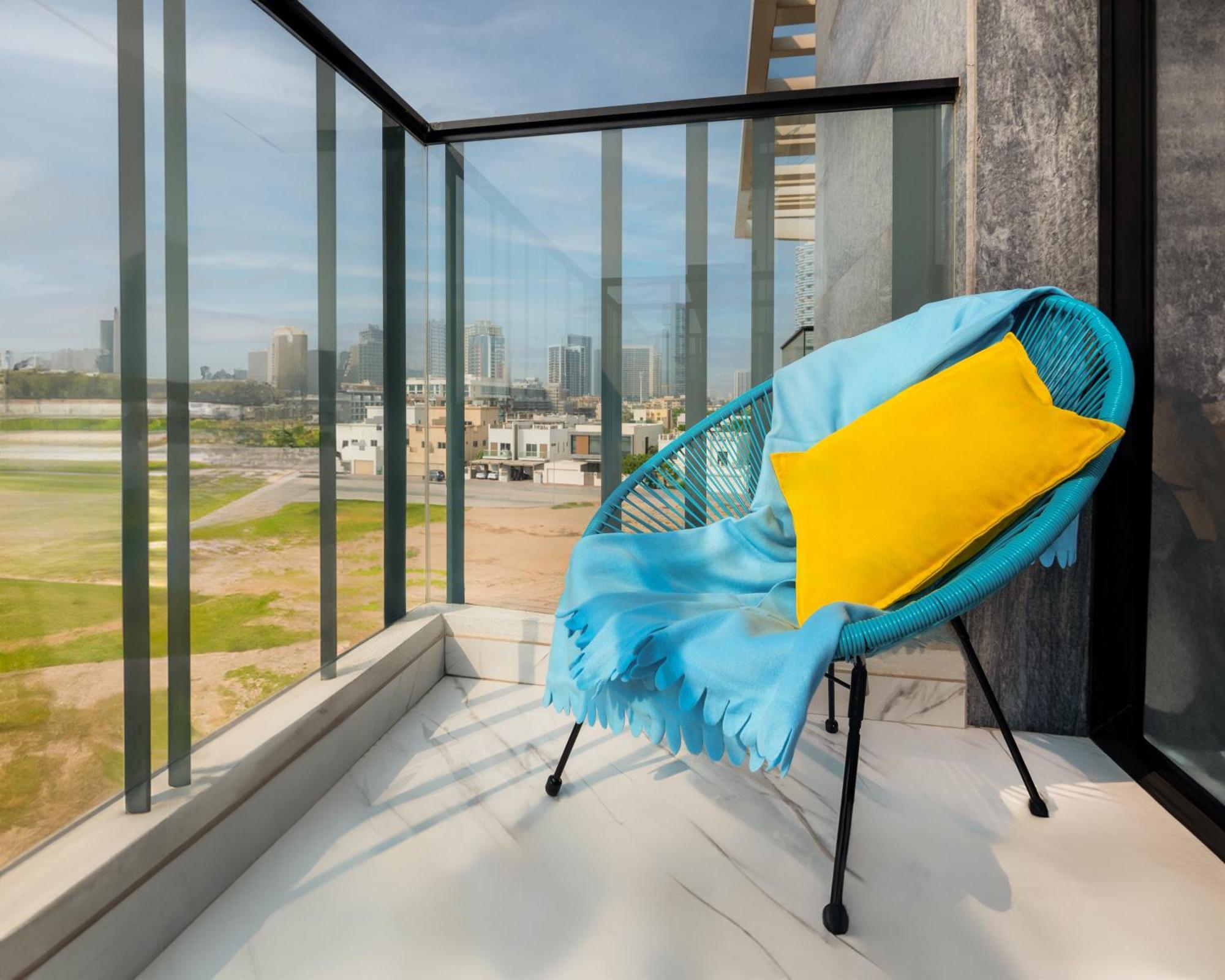 Izzzi Life Mint Aparthotel Dubai Ngoại thất bức ảnh