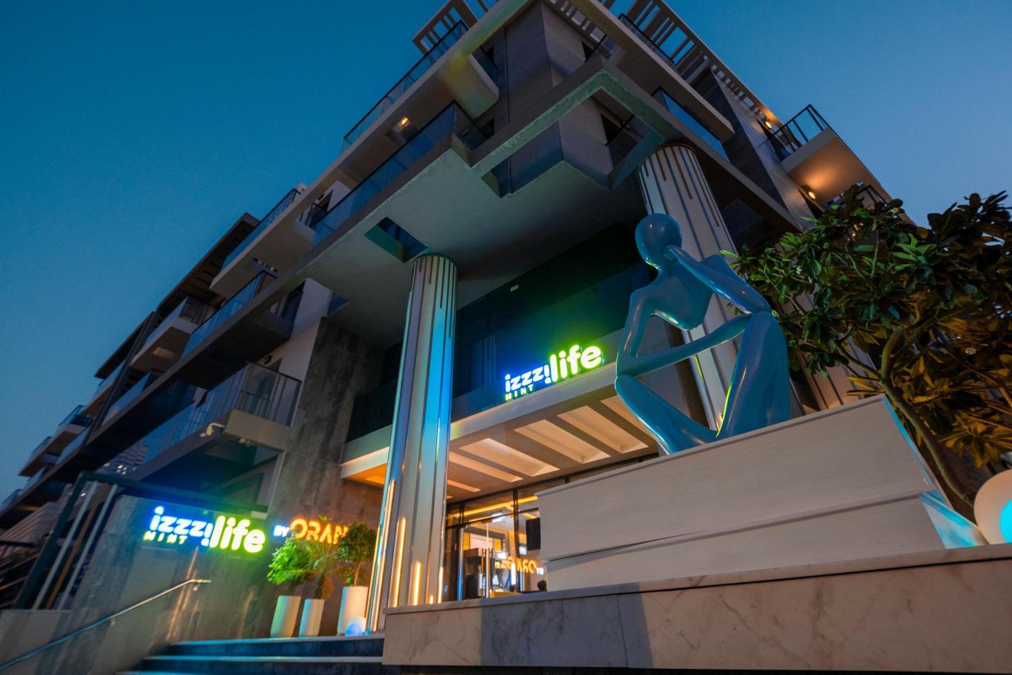 Izzzi Life Mint Aparthotel Dubai Ngoại thất bức ảnh