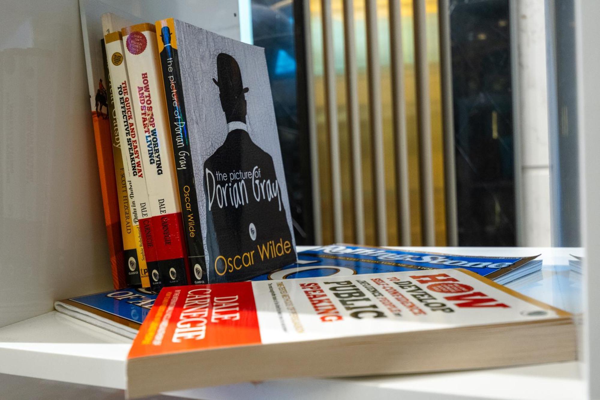 Izzzi Life Mint Aparthotel Dubai Ngoại thất bức ảnh